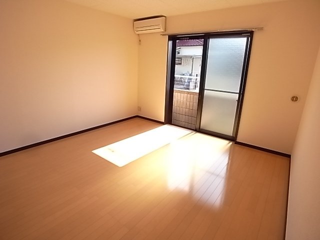 都の居間・リビング