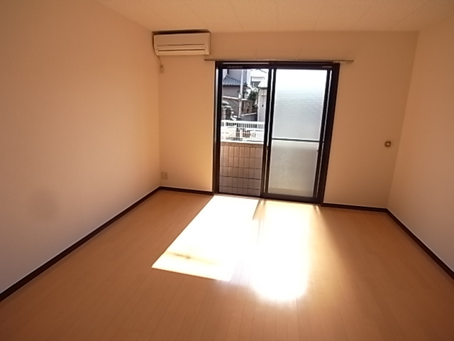 都の居間・リビング