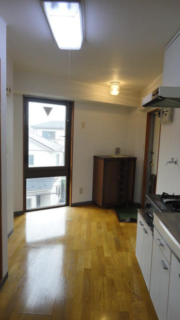 矢付ハイツの居間・リビング