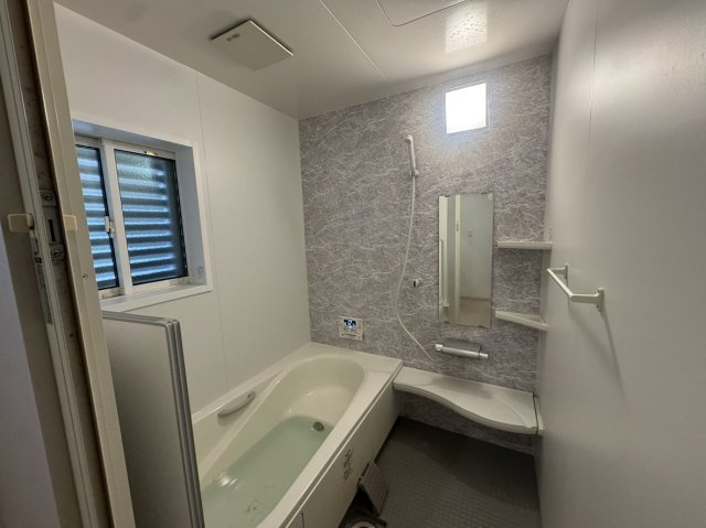 中之条　築浅中古住宅の浴室