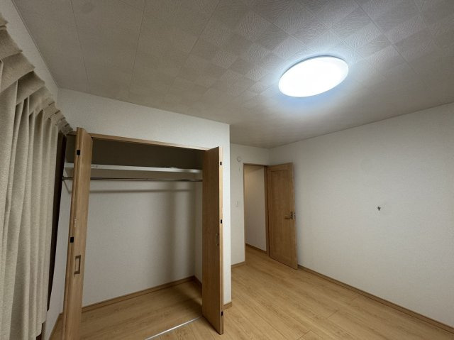 中之条　築浅中古住宅の洋室