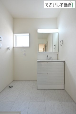 【独立洗面台】 | Livele Garden.S久喜市栗原第2　新築住宅 | ≪3号棟≫
現地(2026年3月撮影)