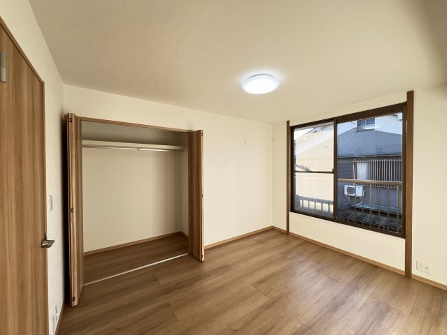 北葛城郡広陵町馬見北6丁目の寝室|寝室7.5帖クローゼット付き