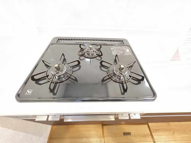 北葛城郡広陵町馬見北6丁目のキッチン|3口ガスコンロ