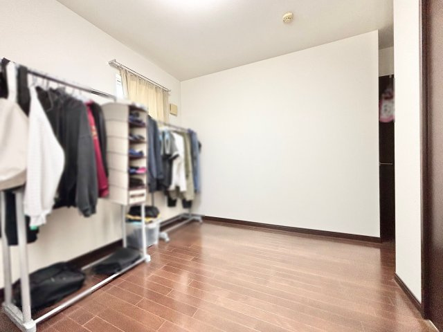 一宮市下田一丁目戸建の洋室|2階洋室約6.1帖