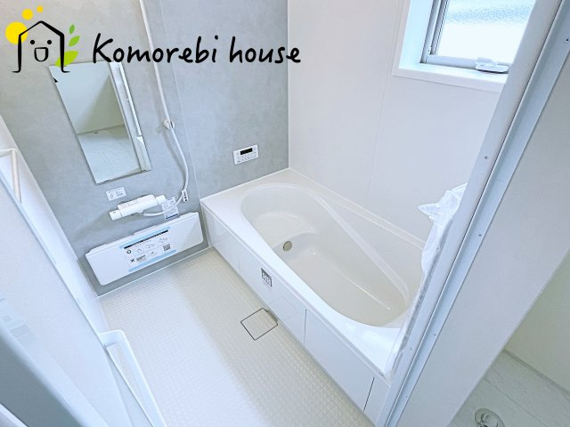 さいたま市見沼区大谷　第4　新築一戸建て　リーブルガーデン　02の浴室|落ち着いた空間のお風呂です