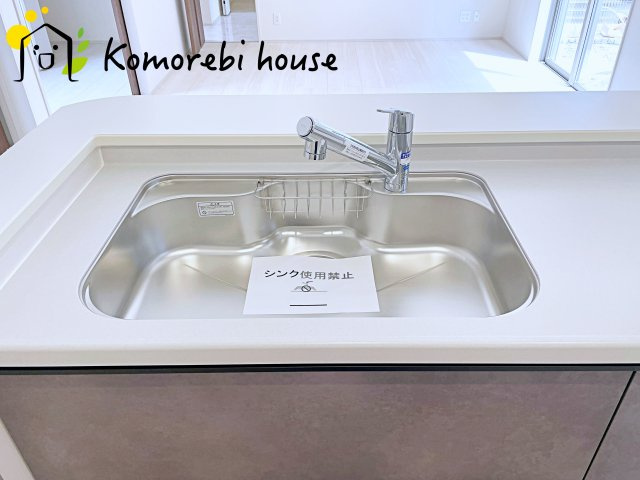 さいたま市見沼区大谷　第4　新築一戸建て　リーブルガーデン　02のキッチン|使いやすいキッチンです