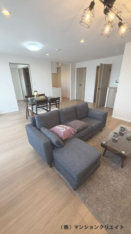 サーパス文京二丁目の居間・リビング|LDK20.9帖