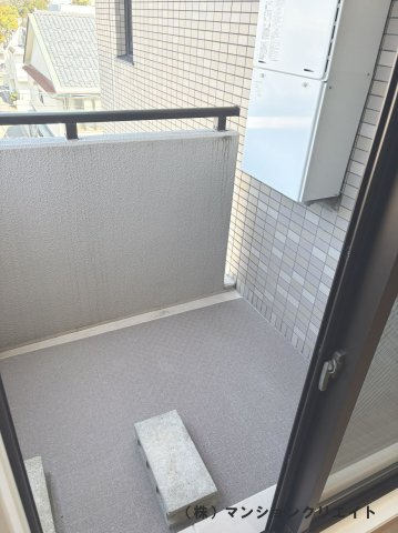 サーパス文京二丁目のバルコニー|洋室6.5帖のバルコニー