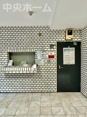 【受付】 | 秀和亀戸2丁目レジデンス | 受付(管理人室)。