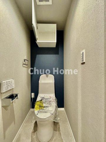 秀和亀戸2丁目レジデンスの防犯設備|【防犯カメラ】何かあった時の大事な証拠になることももちろんなりますが、防犯というくらいですので大事なのは防犯カメラがあることによって抑止力につながることですよね。