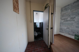 【トイレ】 | 大津市雄琴1丁目2-21　店舗 | 2025年12月撮影　一階トイレ