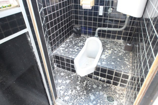 【トイレ】 | 大津市雄琴1丁目2-21　店舗 | 2025年12月撮影　二階トイレ