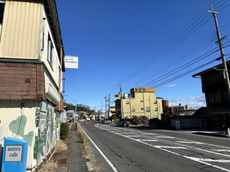 【周辺】 | 大津市雄琴1丁目2-21　店舗 | 2025年12月撮影　前面道路東側