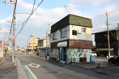 【周辺】 | 大津市雄琴1丁目2-21　店舗 | 2025年12月撮影　前面道路西側