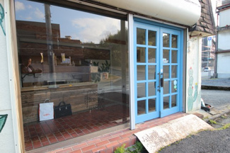 【玄関】 | 大津市雄琴1丁目2-21　店舗 | 2025年12月撮影　玄関