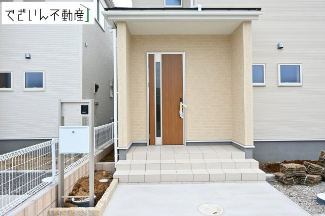 【玄関】 | Livele Garden.S久喜市栗原第2　新築住宅 | ≪4号棟≫
現地(2026年3月撮影)