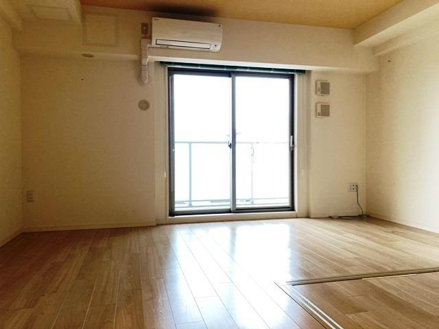 サンフォーリーフタウン桜ノ宮の居間・リビング