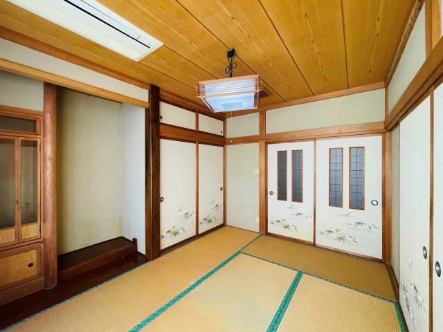 あきる野市草花　中古戸建の和室|1階和室