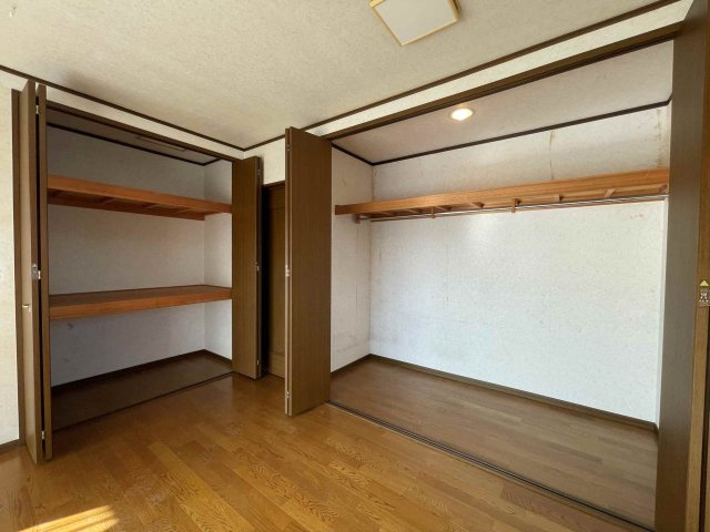 あきる野市草花　中古戸建☆ホームエレベーター付の収納