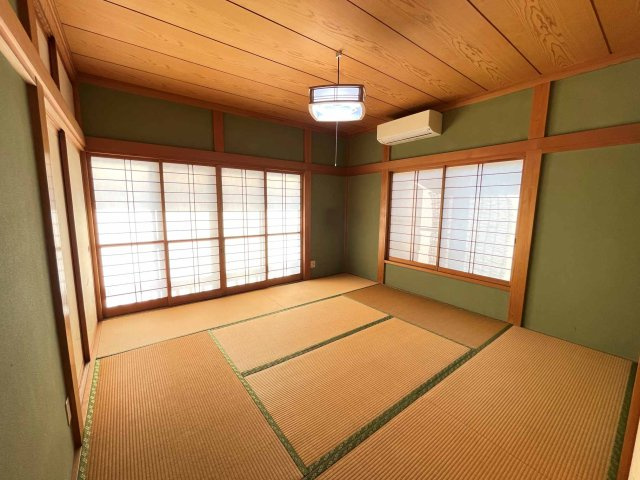 あきる野市草花　中古戸建☆ホームエレベーター付の和室|2階和室