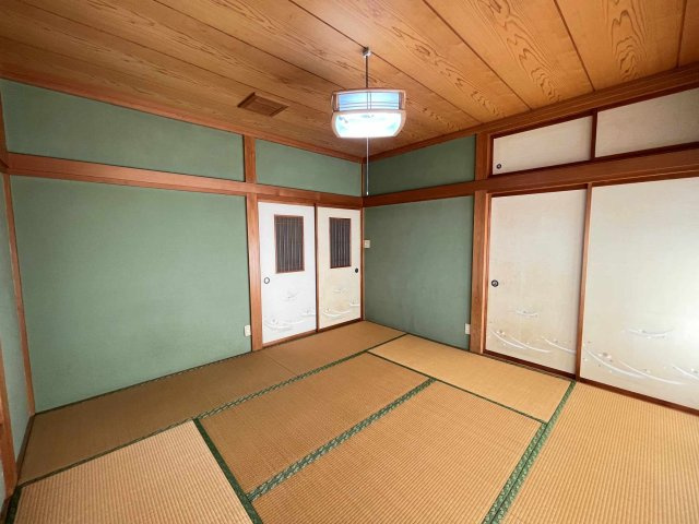 あきる野市草花　中古戸建の和室|2階和室