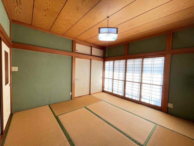 あきる野市草花　中古戸建☆ホームエレベーター付の和室|2階和室