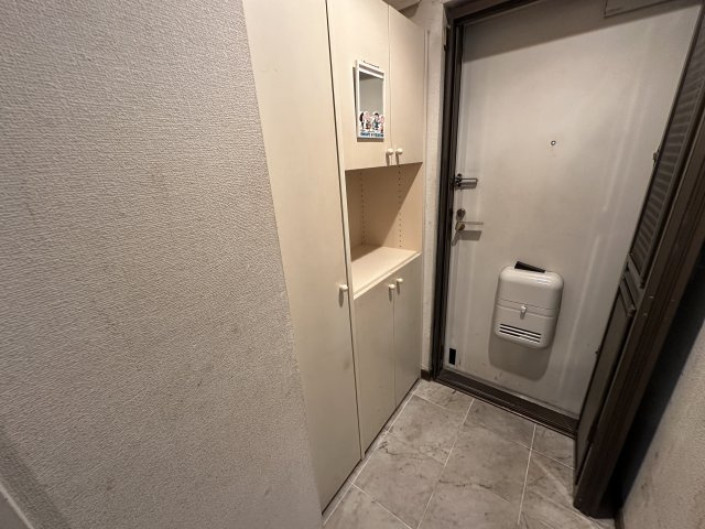 朝日プラザCITYウエストヒル神戸 E棟の和室|【和室/約6.0帖】来客時の応接や宿泊スペースとして便利。普段はお子さまの学習や家族のくつろぎの場としても使える柔軟性の高い空間です。