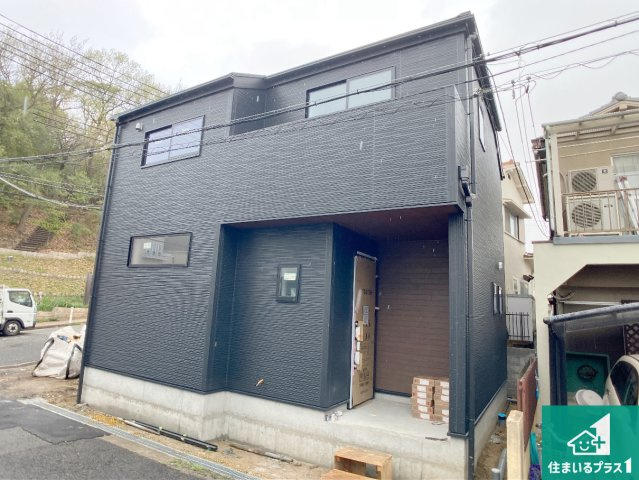 神戸市垂水区西脇　第3期　新築一戸建ての外観|安心の10年保証！外観を美しく保ち、雨水で汚れを落とします！気になることがありましたら、お気軽にお問い合わせください！
