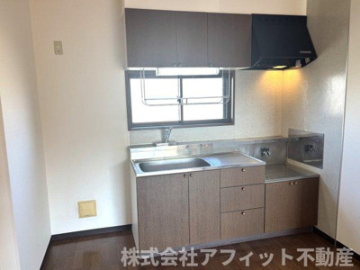 【キッチン】 | フローレンス明日香 | 吊戸棚付き