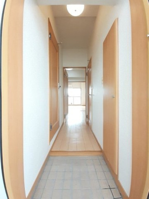 【玄関】 | プラシード・ボスコ | 玄関です