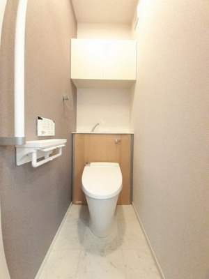 【トイレ】 | サニーコート末武 | 落ち着いた色調のトイレです