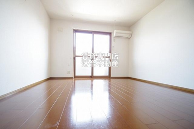 【洋室】 | Ｅｓｐｏｉｒ（エスポワール） | 落ち着いた色調の洋室