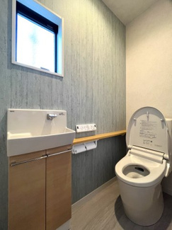 【トイレ】 | 磯子区上中里町中古戸建