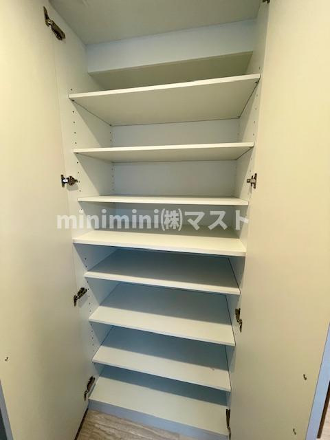 ソルレヴェンテ新梅田の収納
