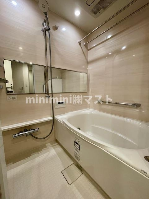 ソルレヴェンテ新梅田の浴室