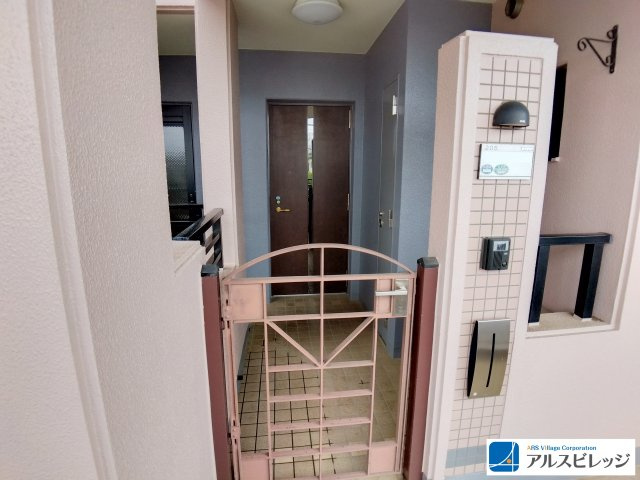 ザ・ステイツ志木幸町の玄関|玄関ポーチあり