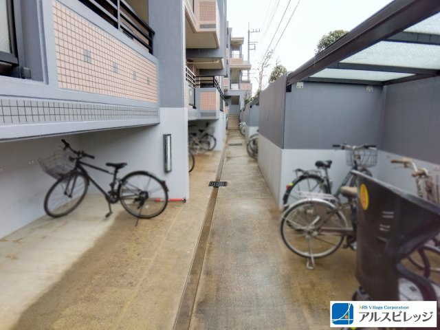 ザ・ステイツ志木幸町の駐輪場|駐輪場には屋根もあります