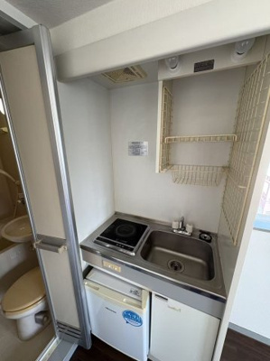 【キッチン】 | フローラル・コーポ柳沢 | ミニ冷蔵庫は残置物です。