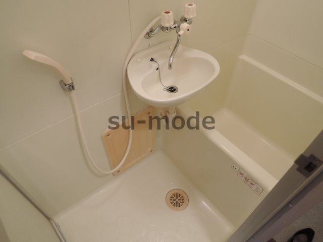 芥川ロイヤルマンションの浴室