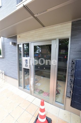 【エントランス】 | ローレル ハイム