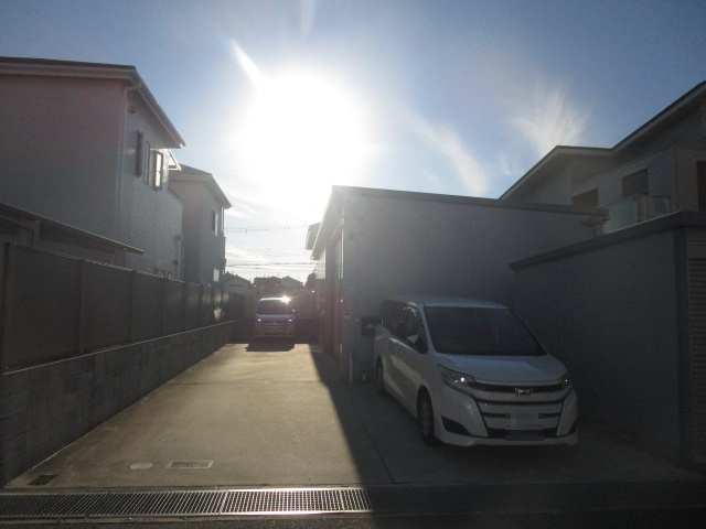 岸和田市小松里町の倉庫