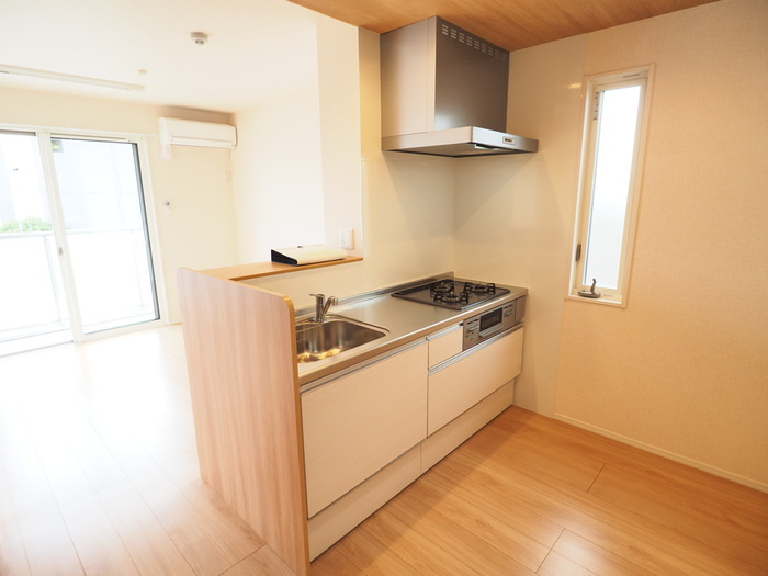 COLINA DO SOL（ｺﾘｰﾅ ﾄﾞ ｿﾙ）のキッチン|キッチン