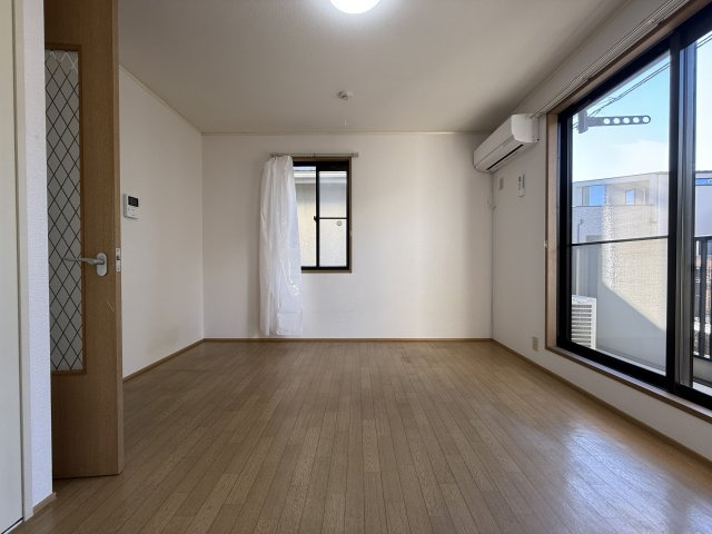 ラテール千里園の寝室