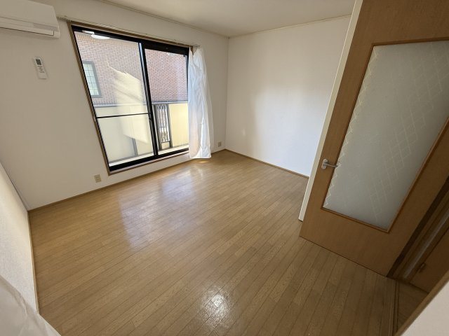 ラテール千里園の内装