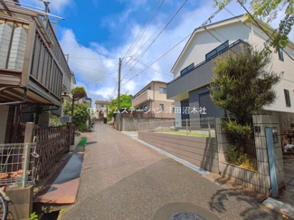 【前面道路含む現地写真】