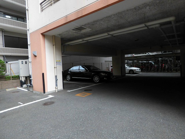 【駐車場】アントゥール薬院 