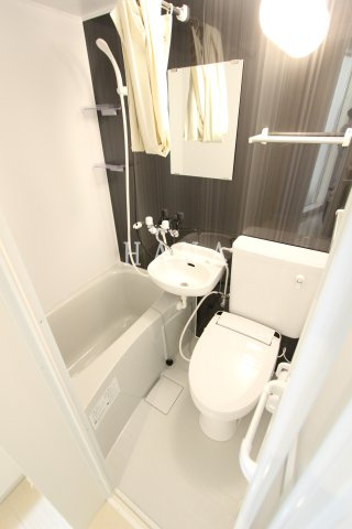 ユナイト台町ノーマンロイドの浴室