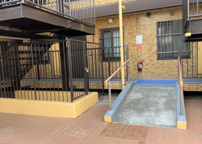 【防犯設備】 | ライオンズマンション小田急相模原第３ | 室内の防犯設備もチェックしましょう！モニター付きインターホンが設置されているか、防犯シャッターが設備されているか、ベランダに人が上がってきにくい高さかなどチェックしておくと入居後も安心できるでしょう。