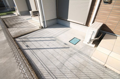 【庭】 | ミラベール | 簡単な家庭菜園も楽しめるお庭です